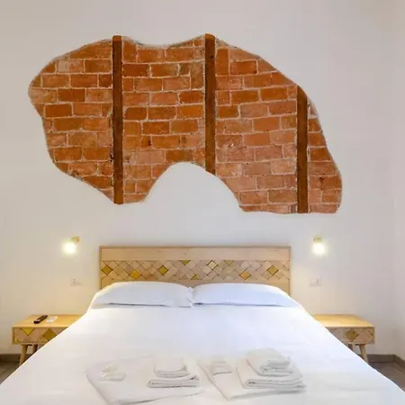 Castelli's Campo 12 Apartment