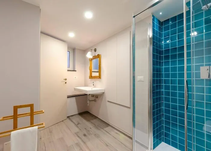 Castelli's Campo 12 Cenova